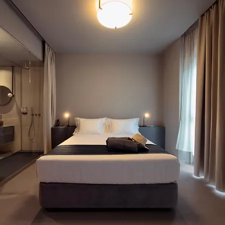Hotel Moon & Sun 4*