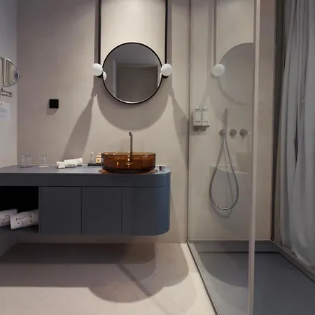 Hotel Moon & Sun 4*