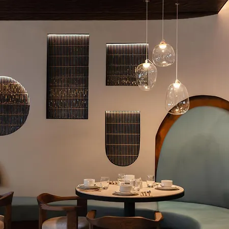 Moon & Sun Hotel
